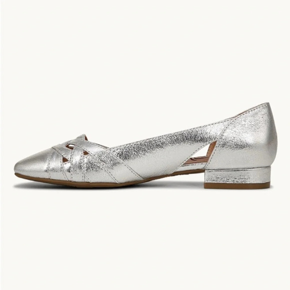 NWOB Lifestride Carmen Metallic Silver Faux Leather Slip-on Shoes 8 - Picture 3 of 14